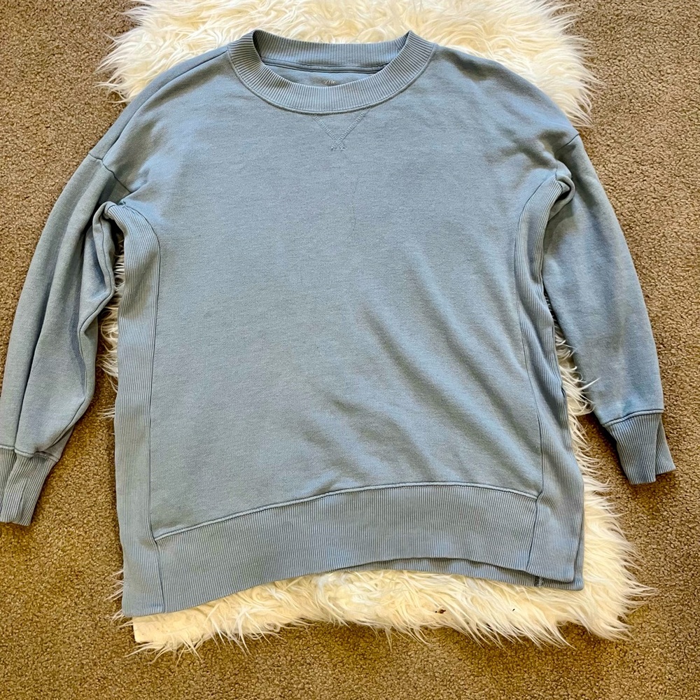 Aerie oversized sweatshirt with slits size S